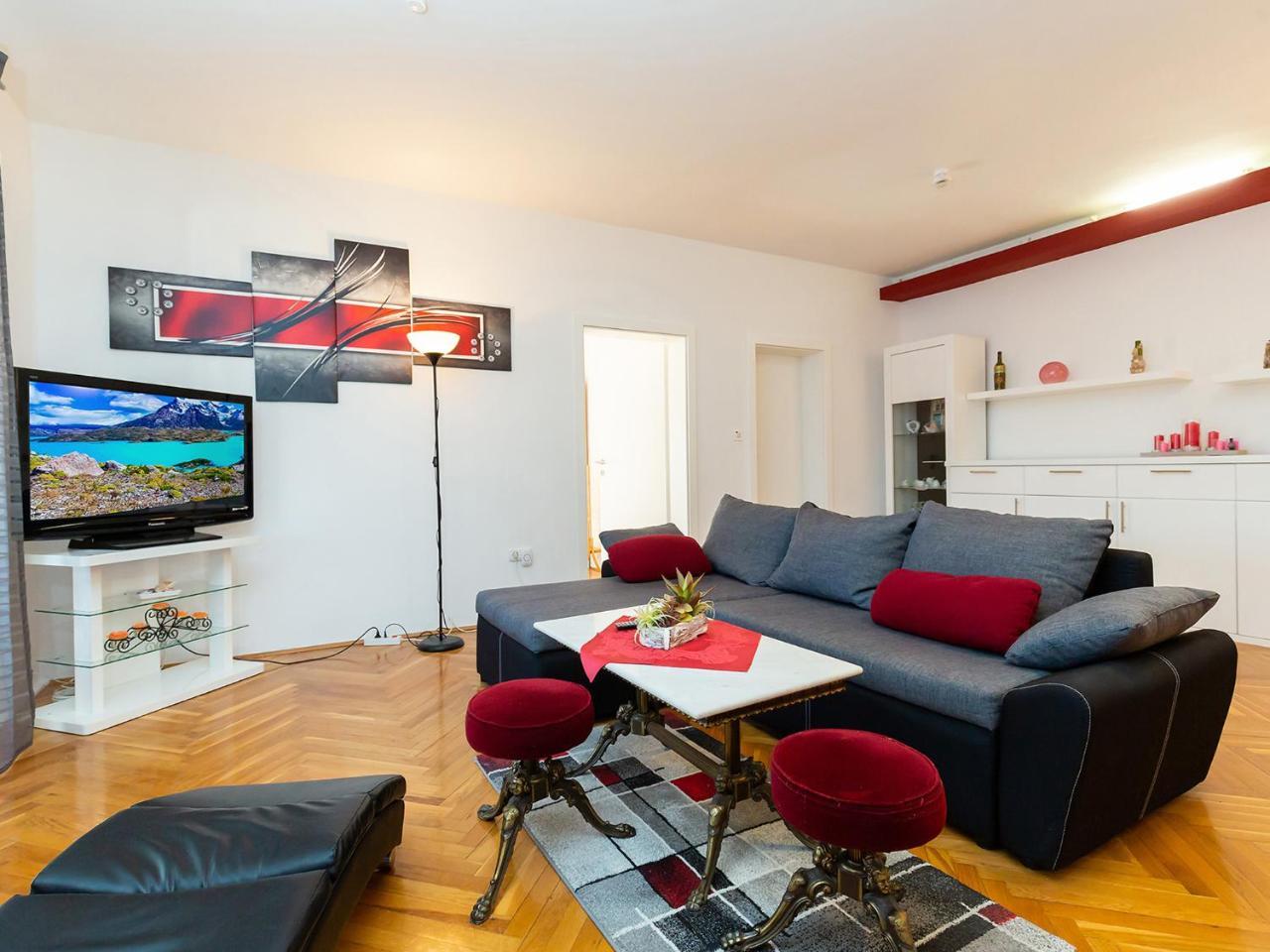 Nada Appartement Poreč Buitenkant foto