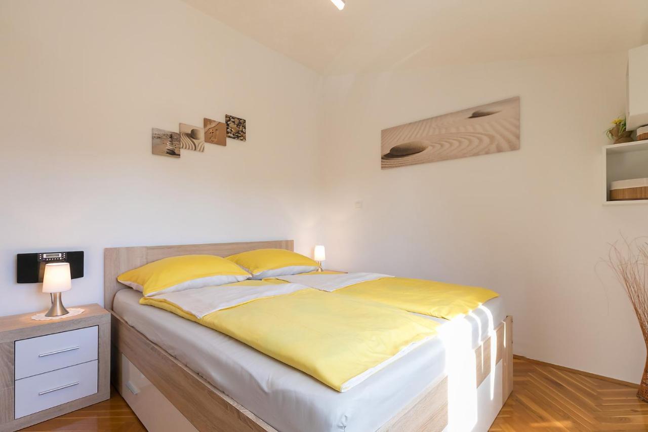 Nada Appartement Poreč Buitenkant foto